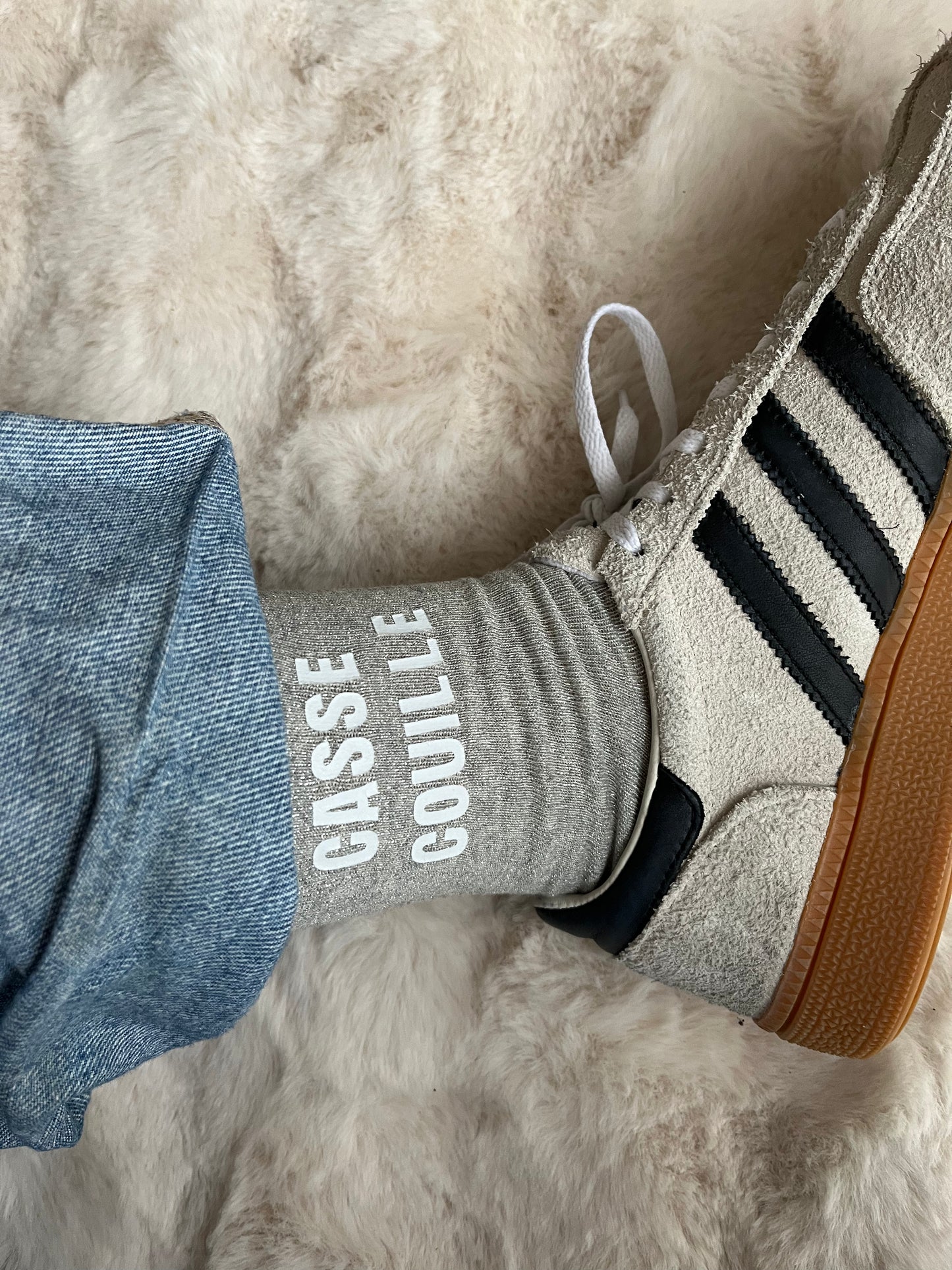 Précommande de chaussettes à paillettes " CASSE COUILLE "