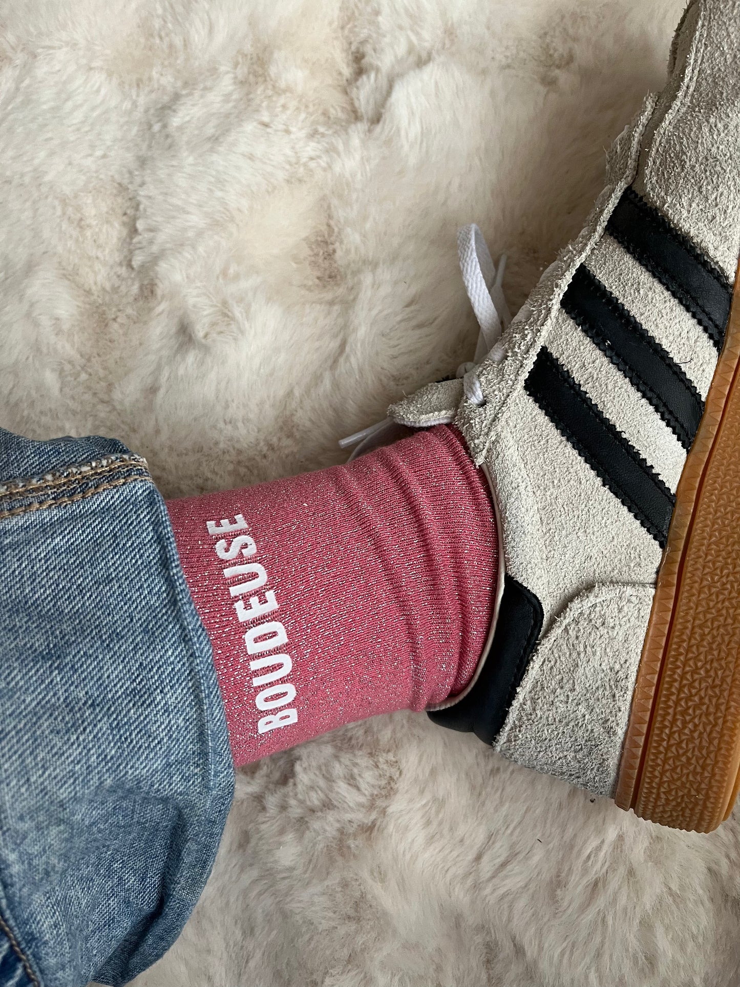 Précommande de chaussettes à paillettes " BOUDEUSE "