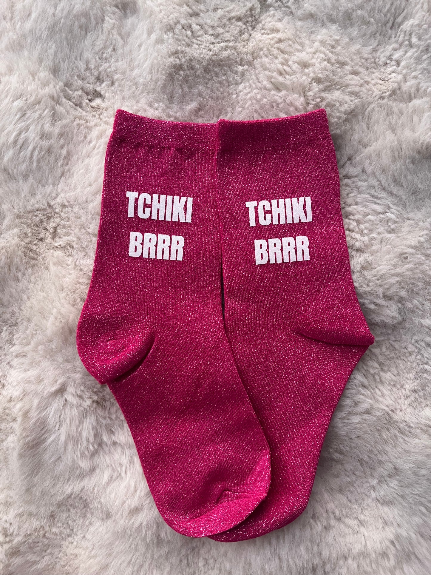 PRECOMMANDE Chaussettes à paillettes " TCHIKI BRRR " fushia