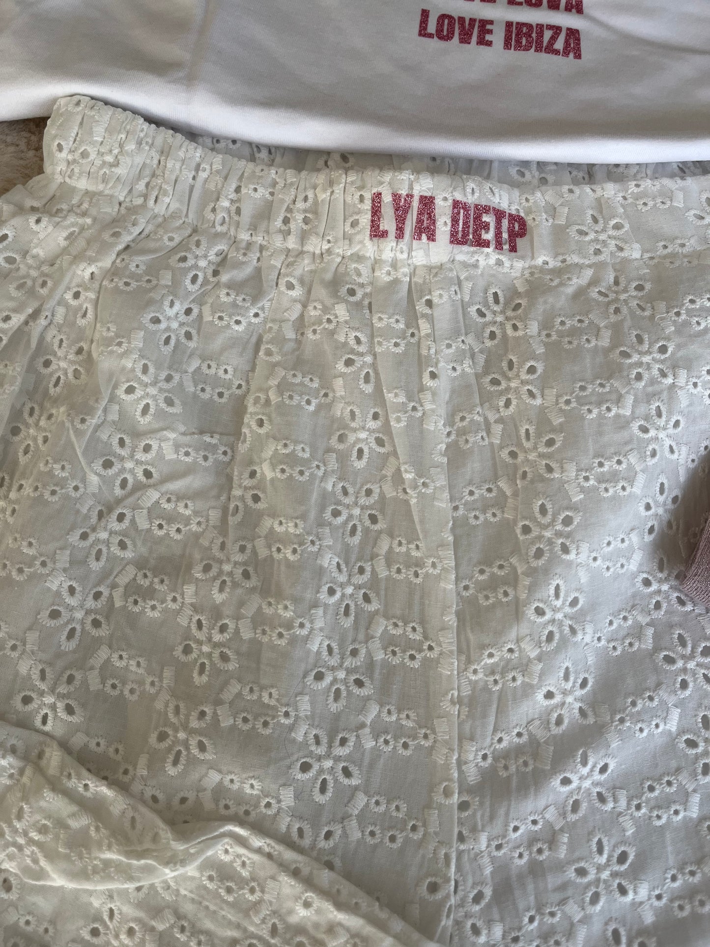 Pantalon brodé prénom + DETP rose pailleté