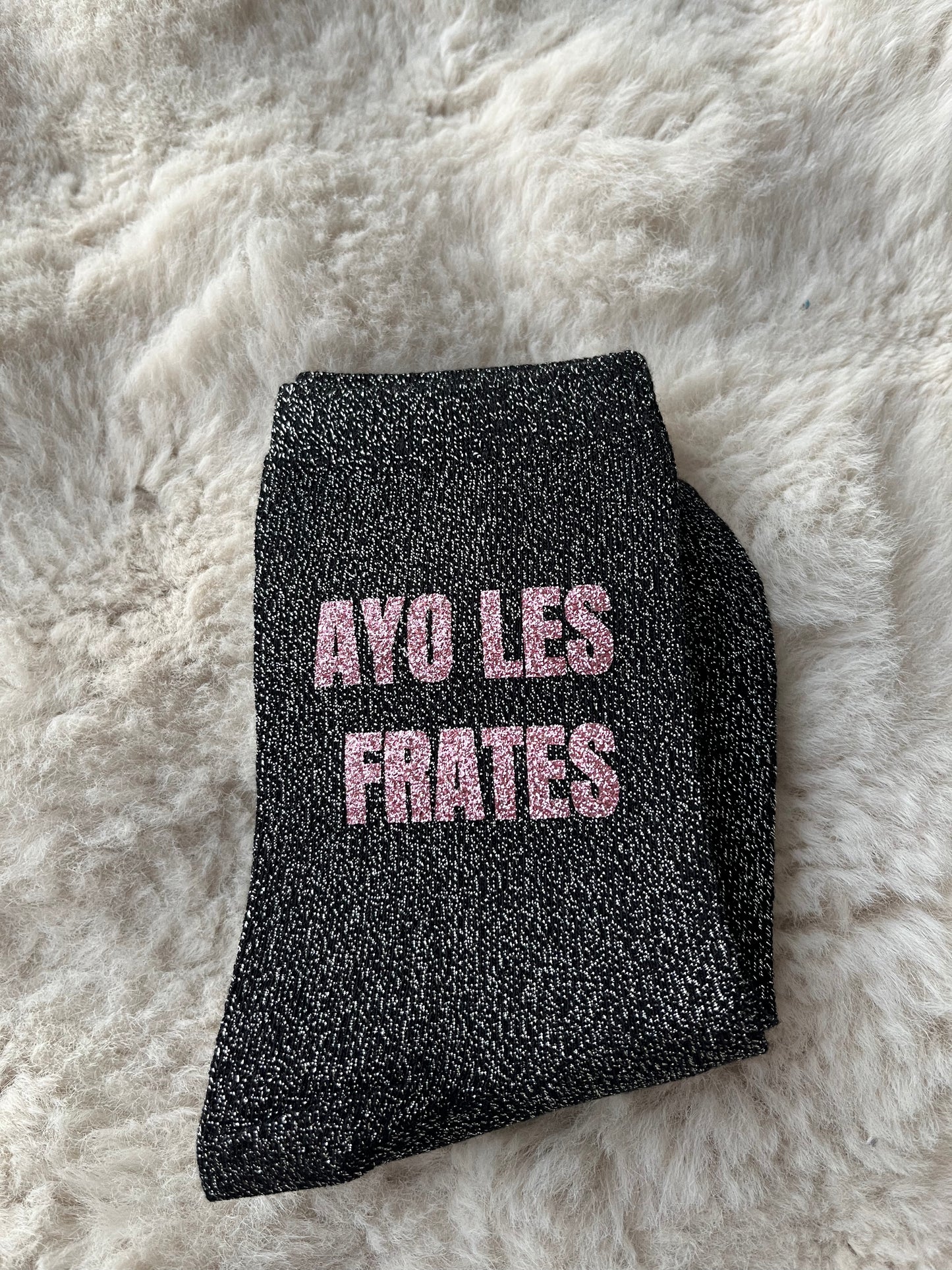 Chaussettes à paillettes " AYO LES FRATES " noir et rose