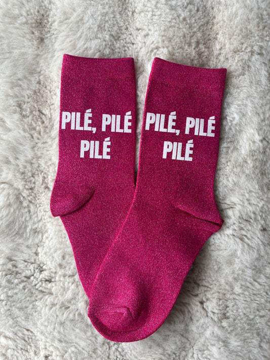 PRECOMMANDE Chaussettes à paillettes " PILE, PILE, PILE " rose